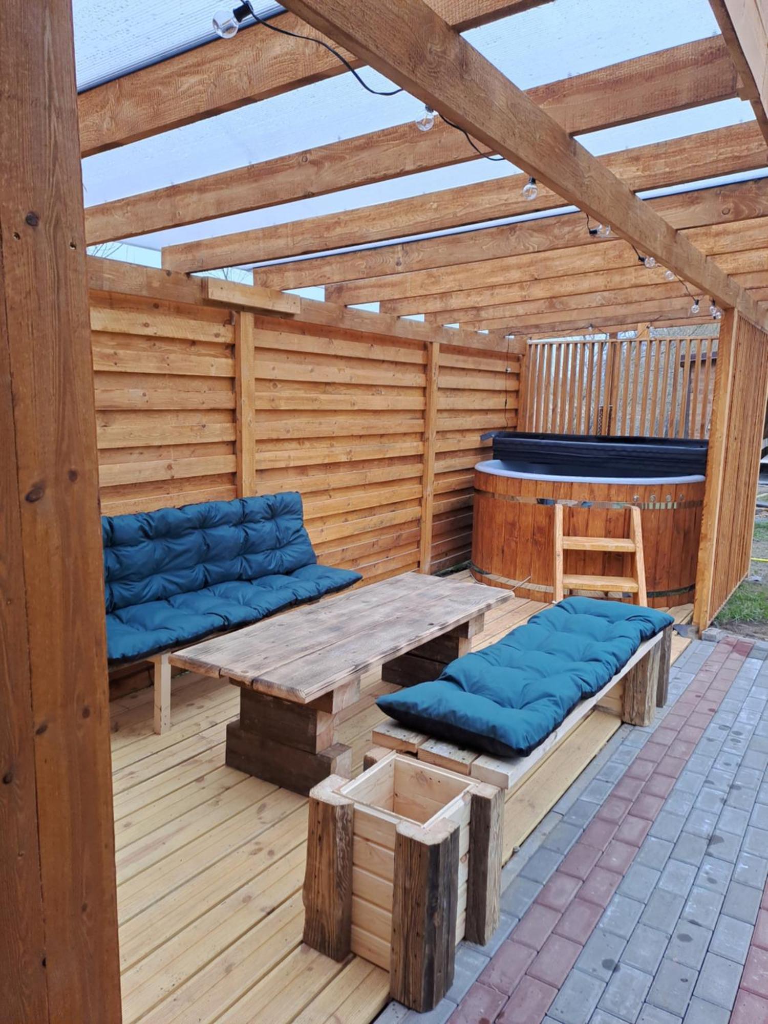 Bobrowe Zacisze - Domki Letniskowe Zarnowska Exteriör bild